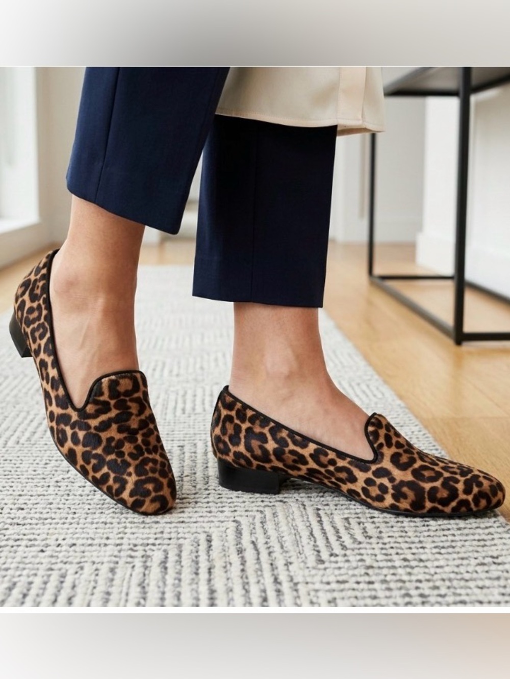 Stuart Weitzman Sz 7 Women’s Leopard Print Slip-on Loafers